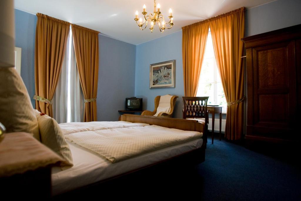 Wallerfangen Hotel Restaurant Villa Fayence المظهر الخارجي الصورة